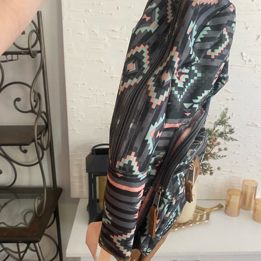 Aztec Backpack - Picture 3 of 4